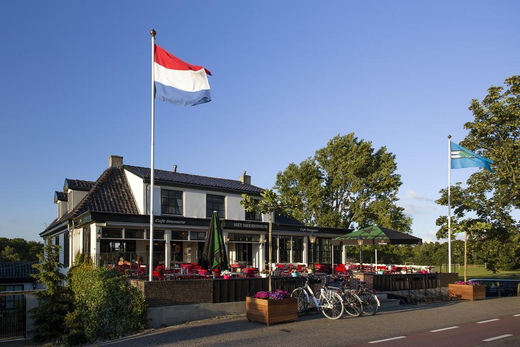 Cafe Brasserie Het Heerenhuis Het Kalf Kültér fotó